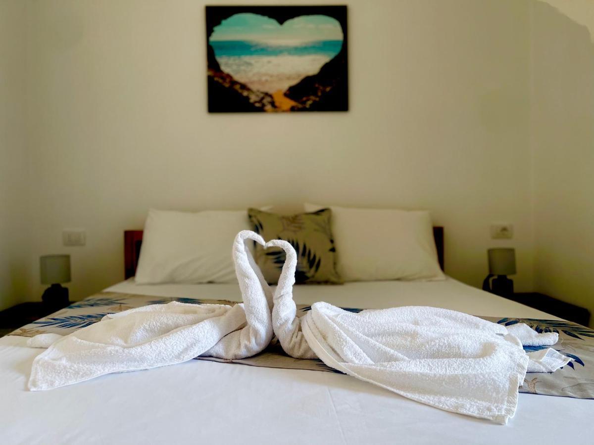 Kred Hotel Orikum Buitenkant foto