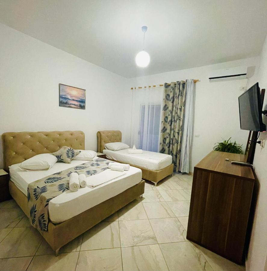 Kred Hotel Orikum Buitenkant foto